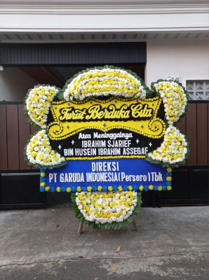 Papan Bunga Duka di Megambilis