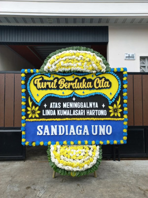 Papan Bunga Duka di Megambilis